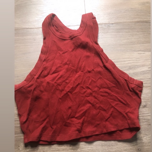 Red xs cropped top - Picture 2 of 3
